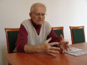 Elhunyt Winkler Gábor