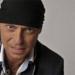 Dj Dominique is támogatja a rendezvényt, és jelenlétével is emeli a koncert színvonalát. 